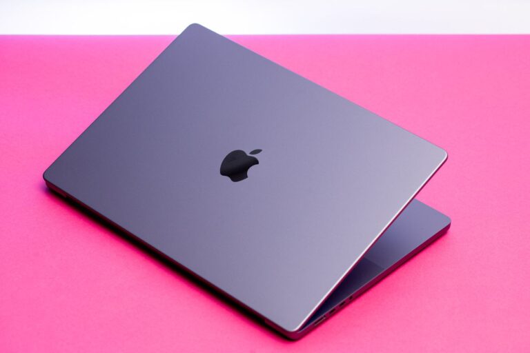 Apple’s custom modems could put 5G in Macs and Vision Pro