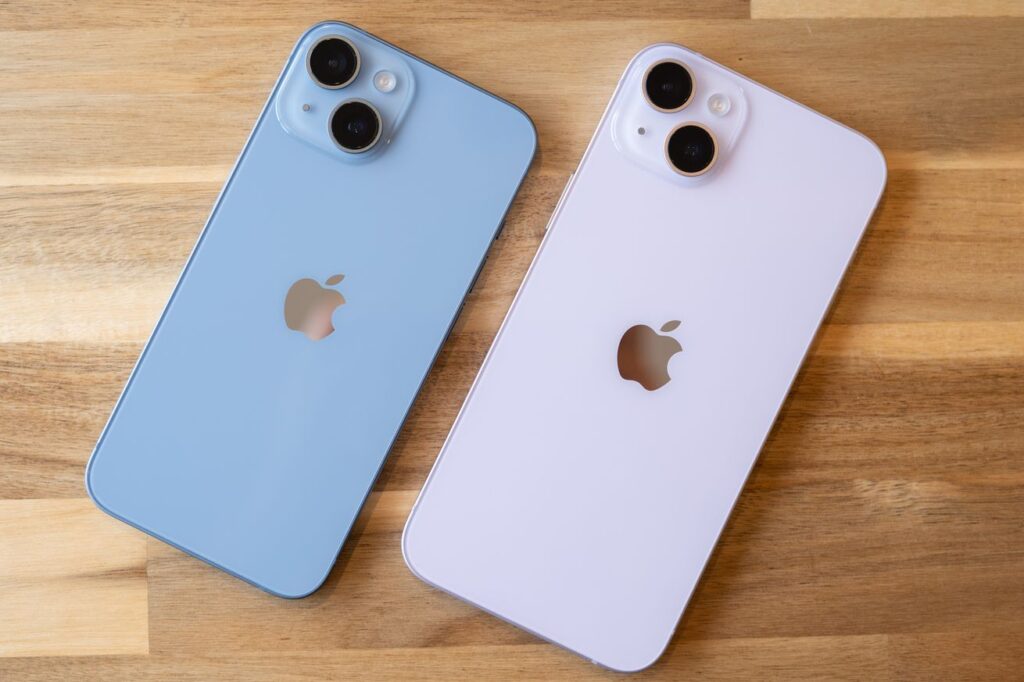 Apple begins pulling iPhone SE, 14, and 14 Plus from EU