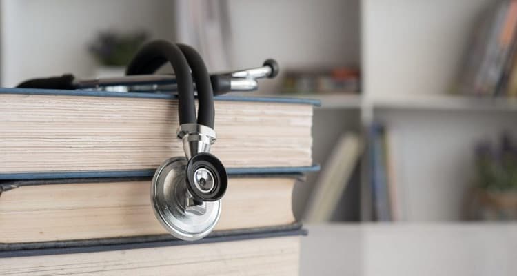 Max medical scholarship to fund education of 100 MBBS students in its second year