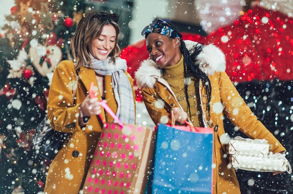 Early shoppers, steady economic growth to boost US holiday sales: NRF