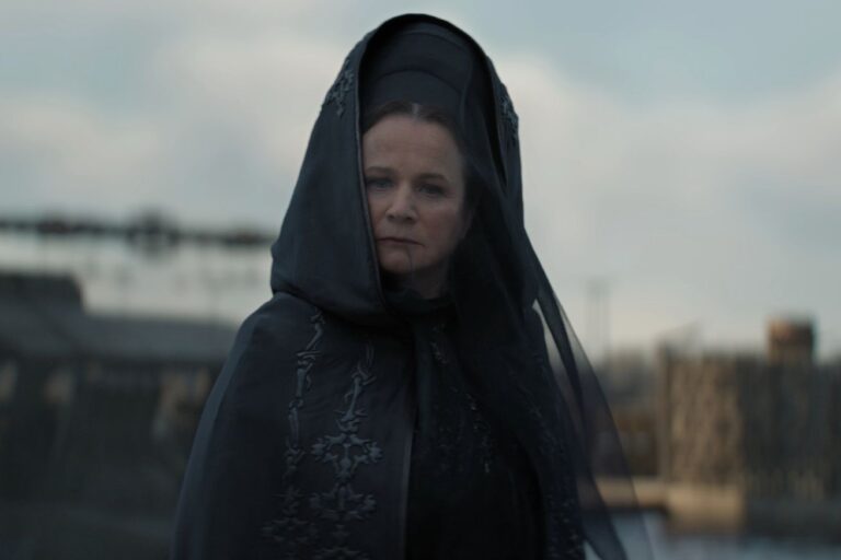 Dune: Prophecy’s showrunner wants you to think beyond the hero / villain binary