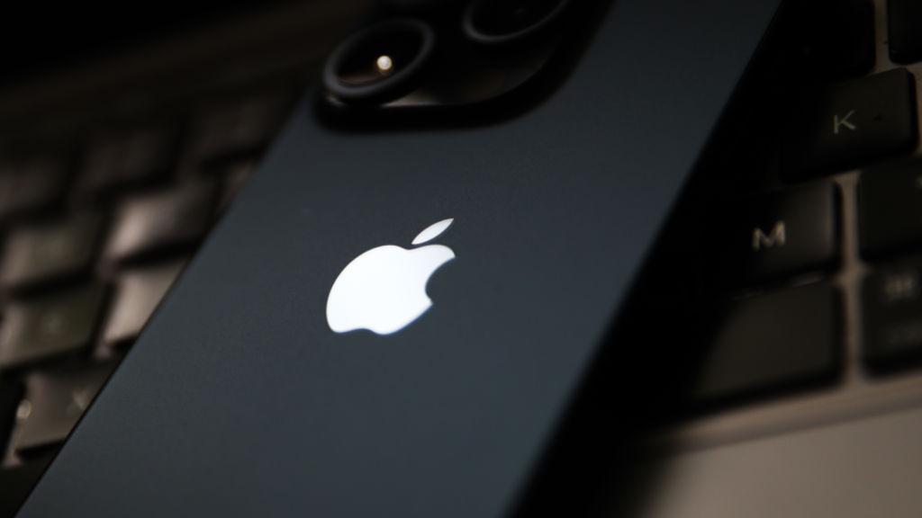 Apple reportedly cancels plans for iPhone subscription service