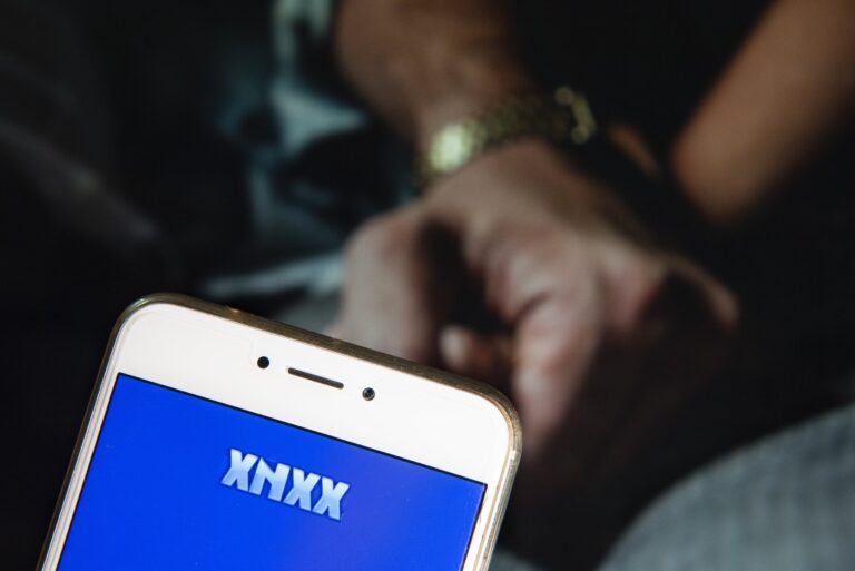 How to unblock Xnxx for free
