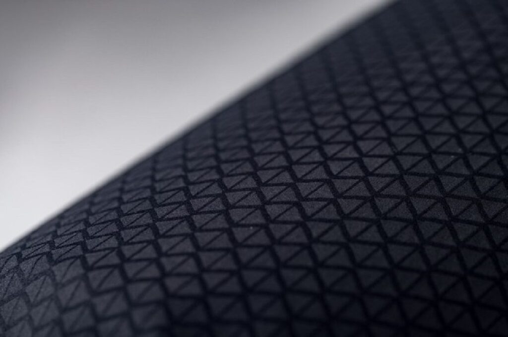 German company Outlast's fresh2SKIN shirts revolutionise cooling
