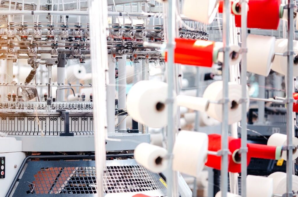 Economic outlook mixed in Netherlands, manufacturing weakens