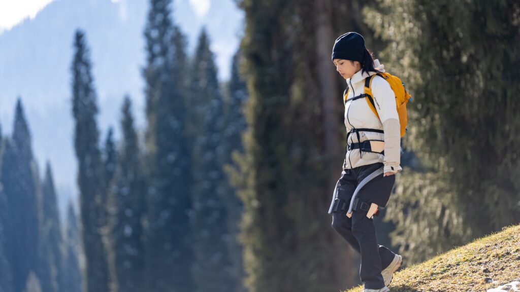 This high-tech exoskeleton lets you hike longer and run faster