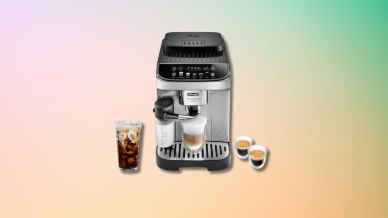 Save $250 on the DeLonghi Magnifica Evo automatic espresso and coffee machine