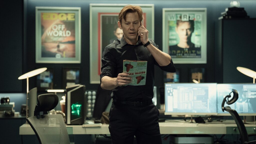 Black Mirrors Jimmi Simpson on his favorite episodes, the big USS Callister: Into Infinity reveal, and more