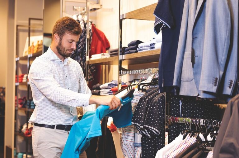 UK retail sales fall for seventh month, outlook worsens: CBI
