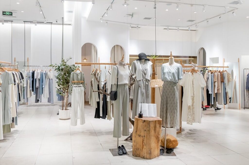 China's retail & wholesale value rises 5.8% in Q1 2025