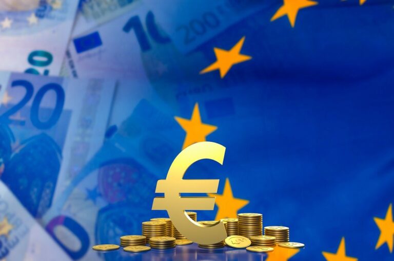Economic sentiment down in EU, euro area; job expectations fall in EU