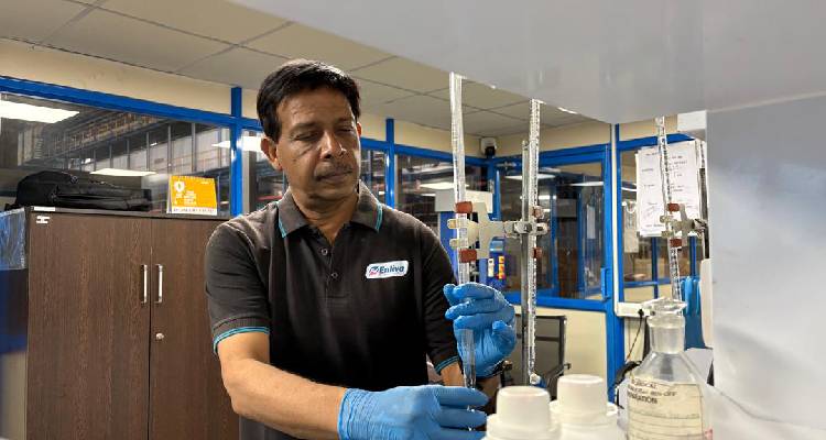 India joins global ranks with Enliva’s accelerator-free nitrile gloves from Wadi Surgicals