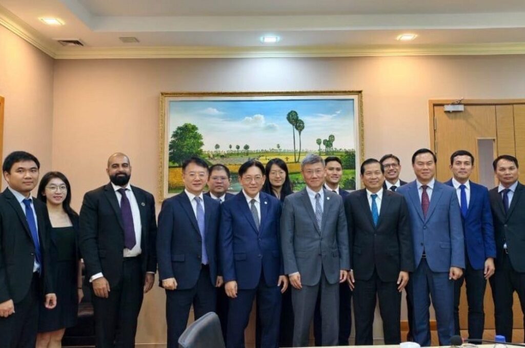 US tariffs hit Cambodia’s growth outlook; AMRO calls for reforms