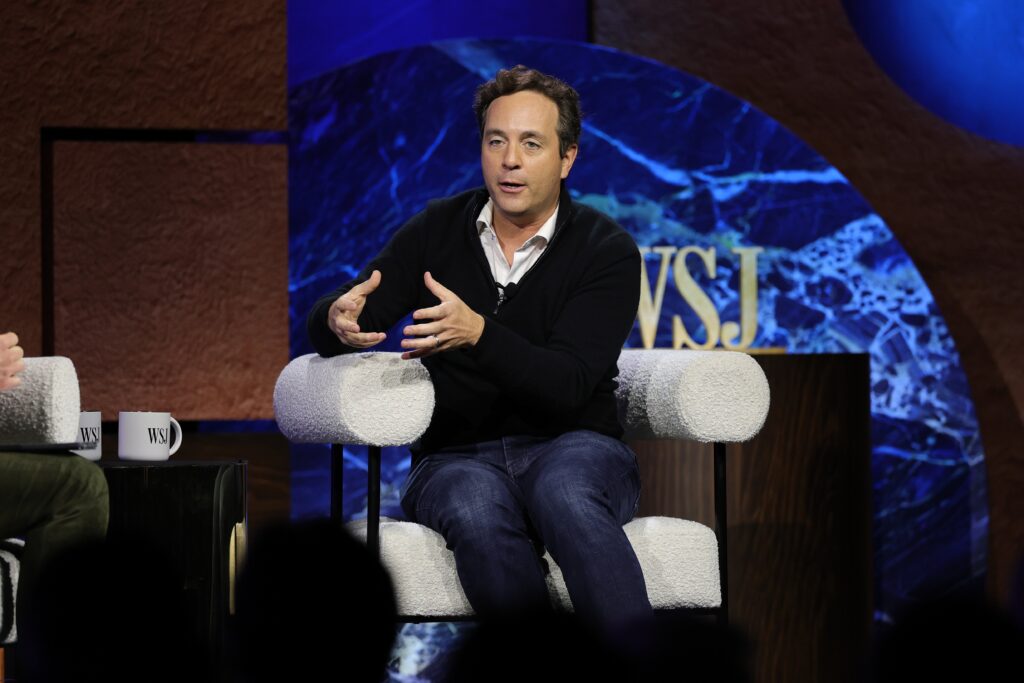 Tinders new CEO wants to shed its hookup rep for Gen Z