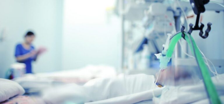 WHO encourages global expansion of midwifery models of care