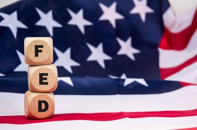 US Federal Reserve keeps rate steady at 4.25–4.50%, signals caution