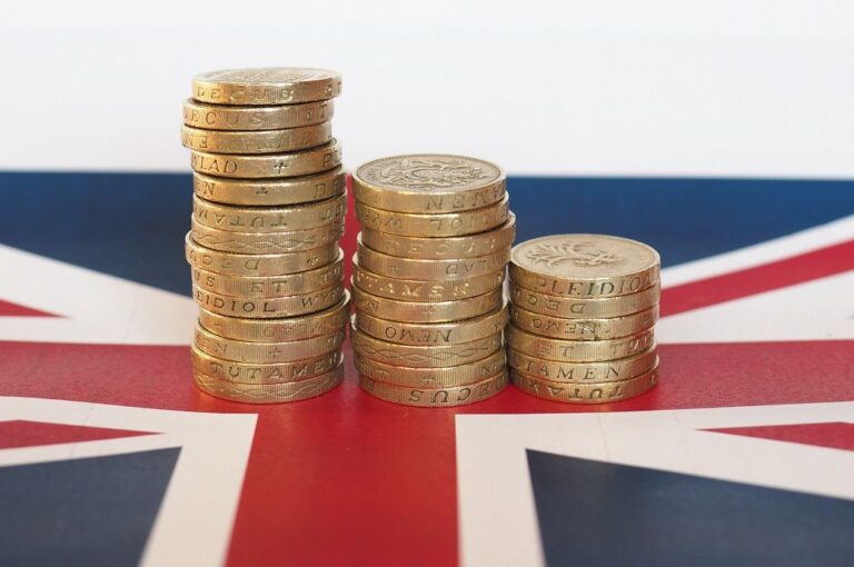 UK LEI declines further in April; CEI edges up: The Conference Board