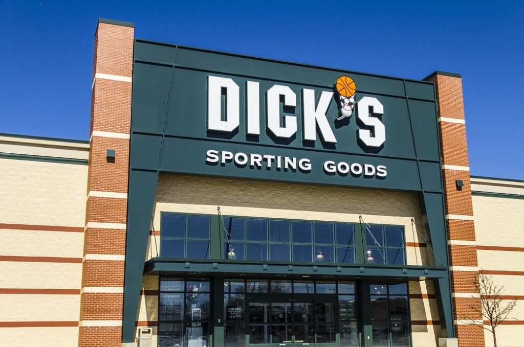 Dick’s teams up with Fanatics Fest NYC as official retail partner