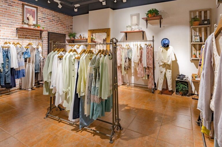 UK high street sales weak; online fashion surges: BDO